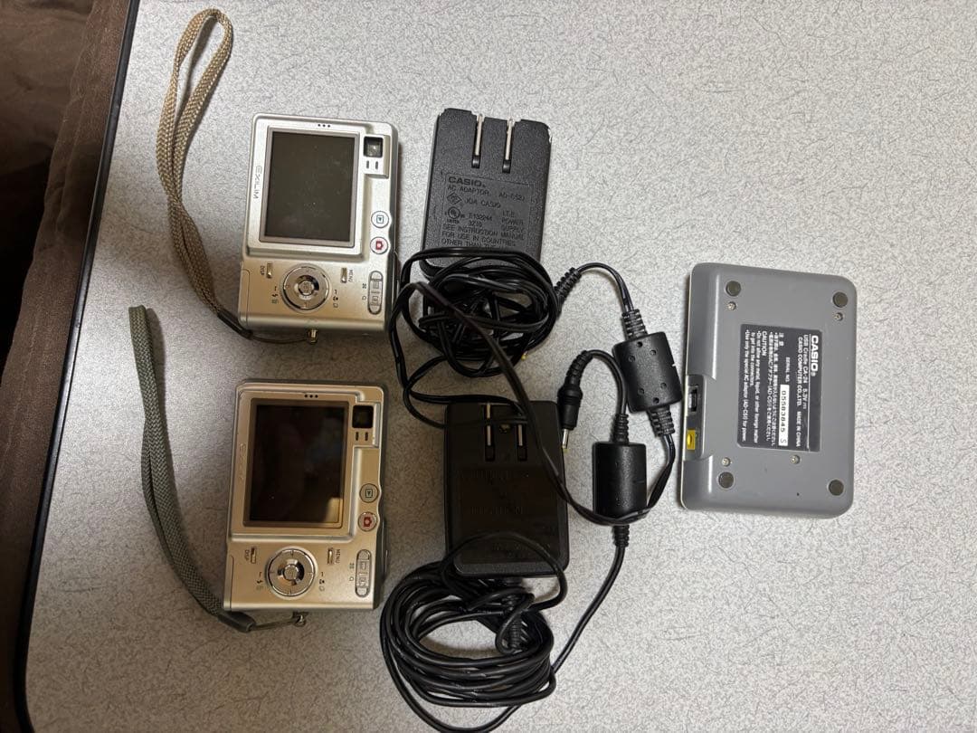 CASIO EX-Z70 コンパクトデジタルカメラ 2台セット