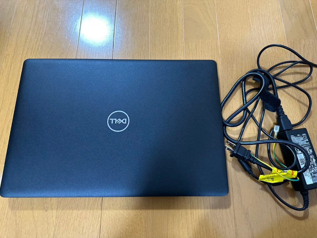 DELL　デル　Latitude 3590　2019年 Amazon.co.jp: 【整備済み品】 デル ノートPC DELL Latitude 3590/15.6