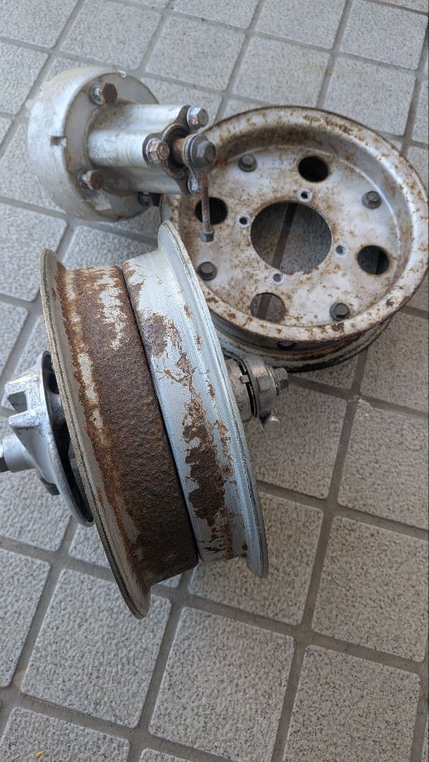 ホンダ モンキー 純正ホイール ブレーキドラム、シャフト付き - パーツ