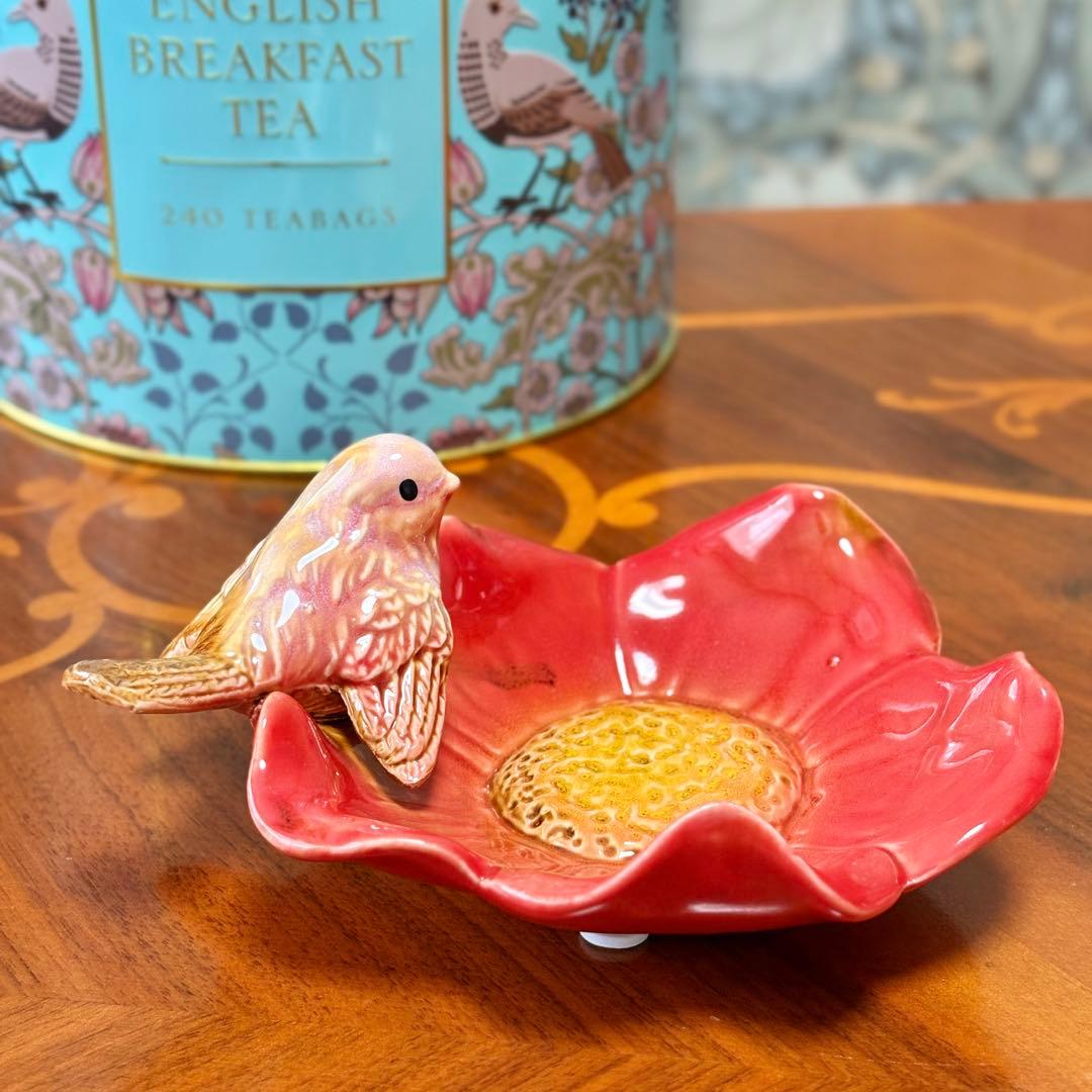 小鳥 豆皿 小皿 赤いお花 お皿 インコ コマドリ シマエナガ 白い鳥