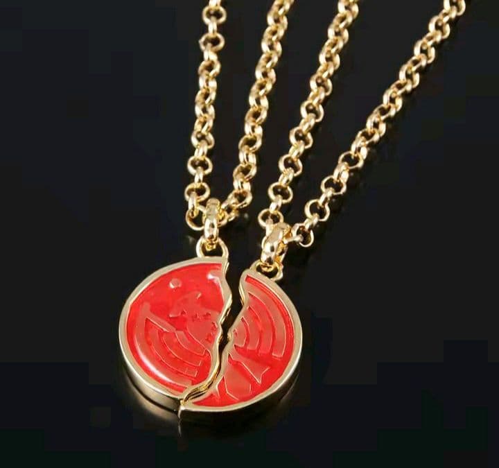 最安値 仮面ライダーオーズ アンクの割れたコアメダル ネックレス