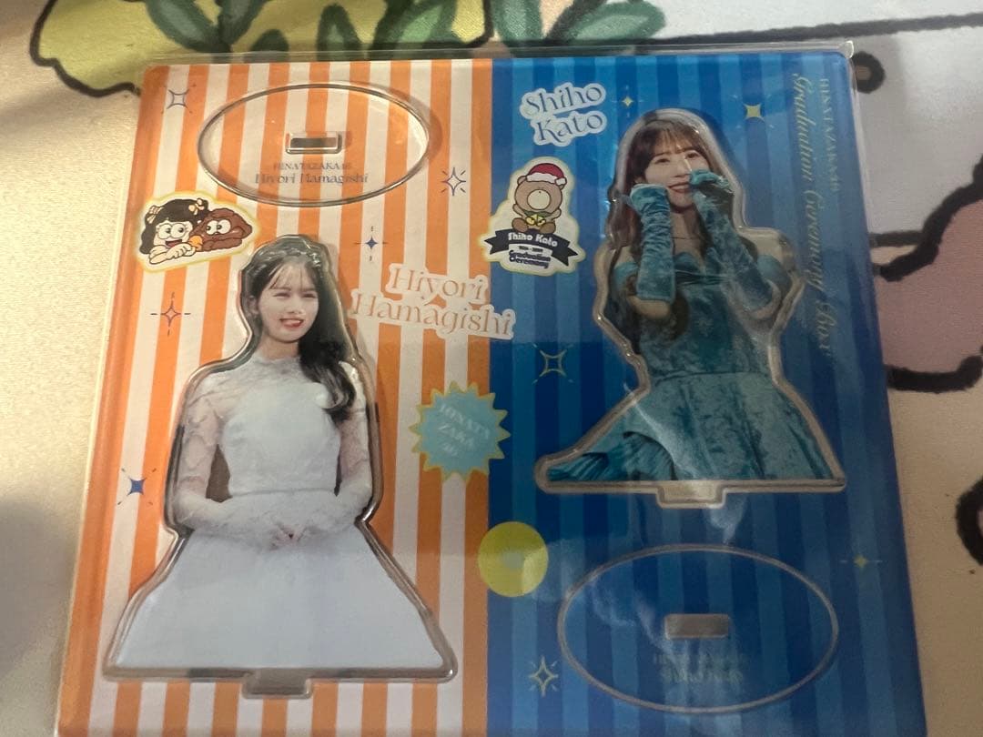 GRADUATION CEREMONY加藤史帆＆濱岸ひより アクリルスタンド - メルカリ