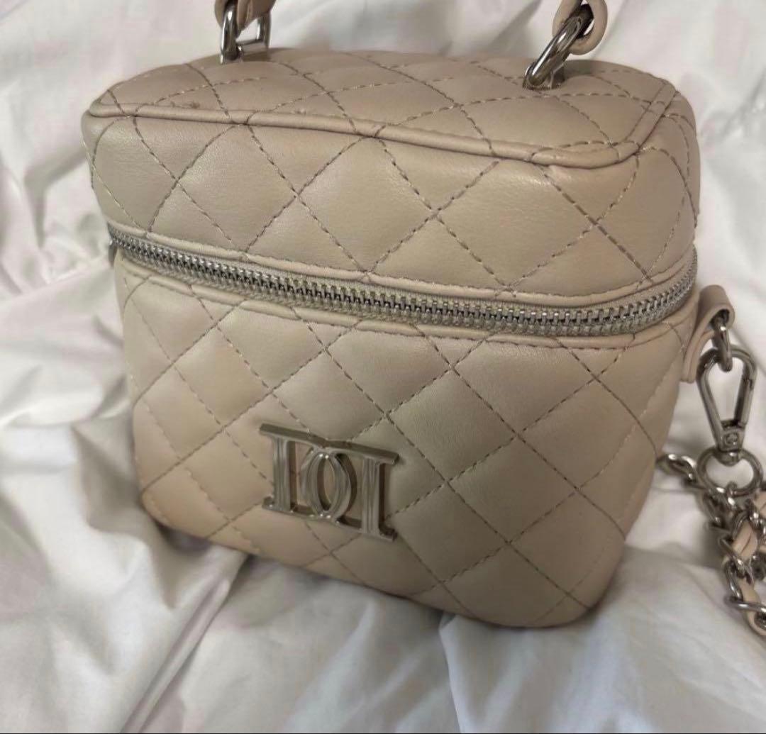 Darich ダーリッチ 【シルバーパーツ】 キルティングスクエアミニ