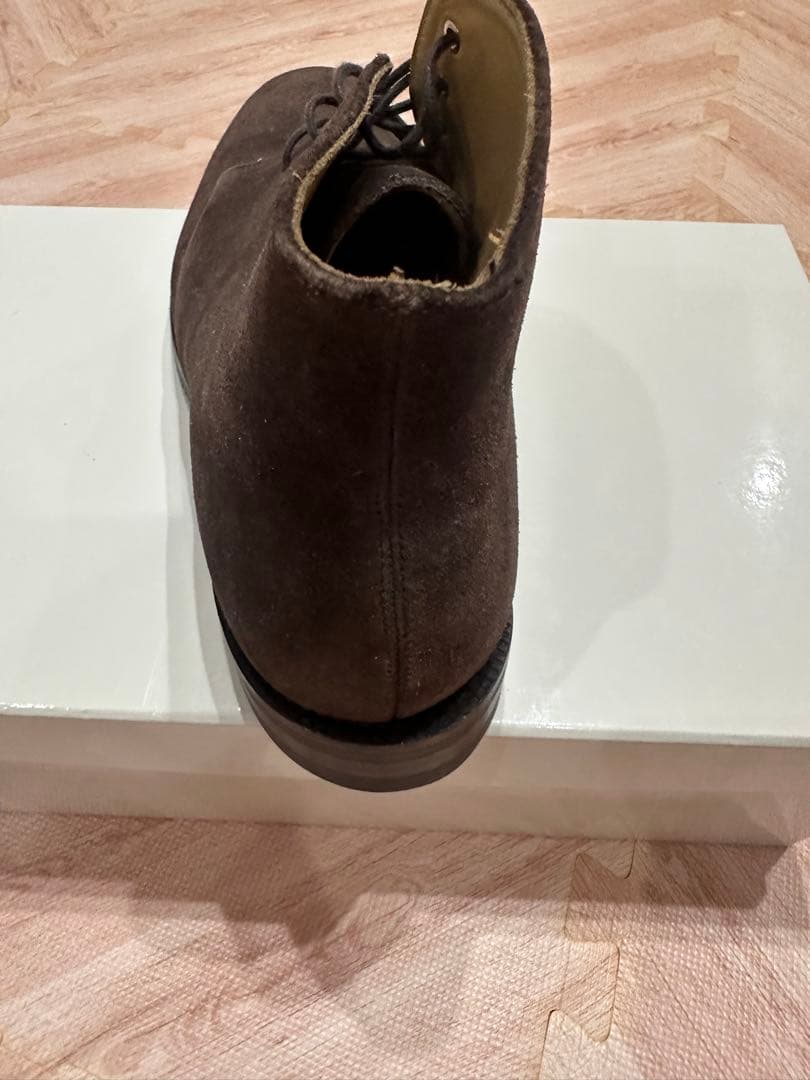 loake ローク ブラウン スエード チャッカブーツ - メルカリ