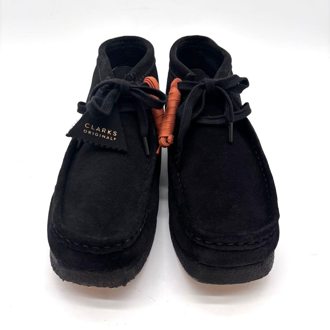 ✨新品✨クラークス　ワラビー　スエード　ブラック　27.5cm　替え紐　箱付き