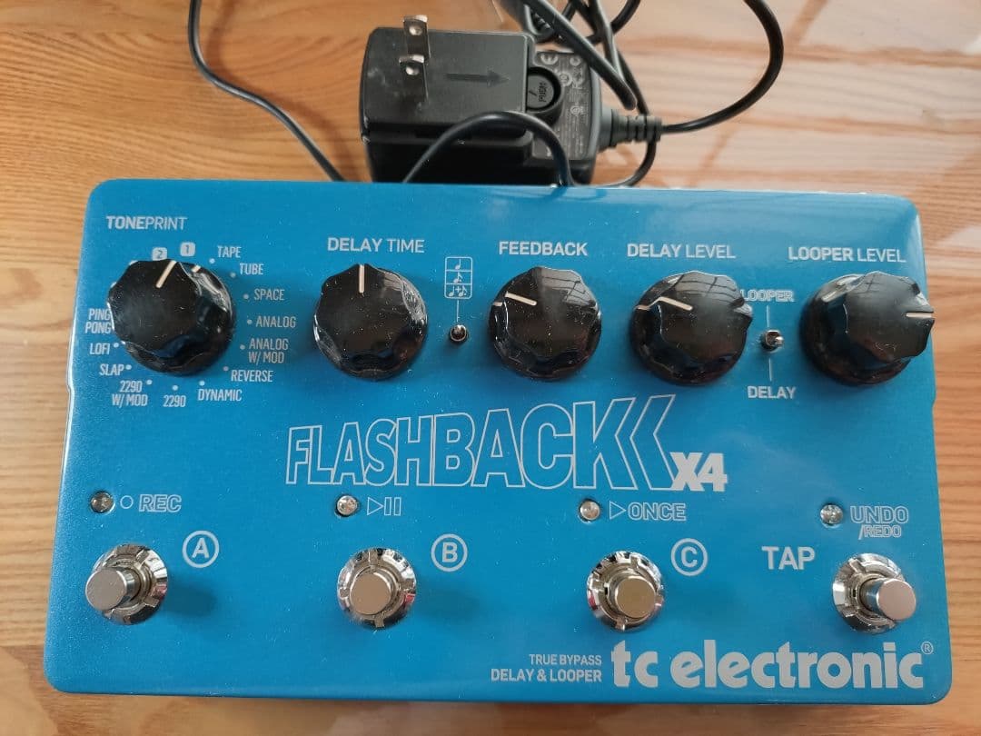 美品 tc electronic FLASHBACK X4 - メルカリ