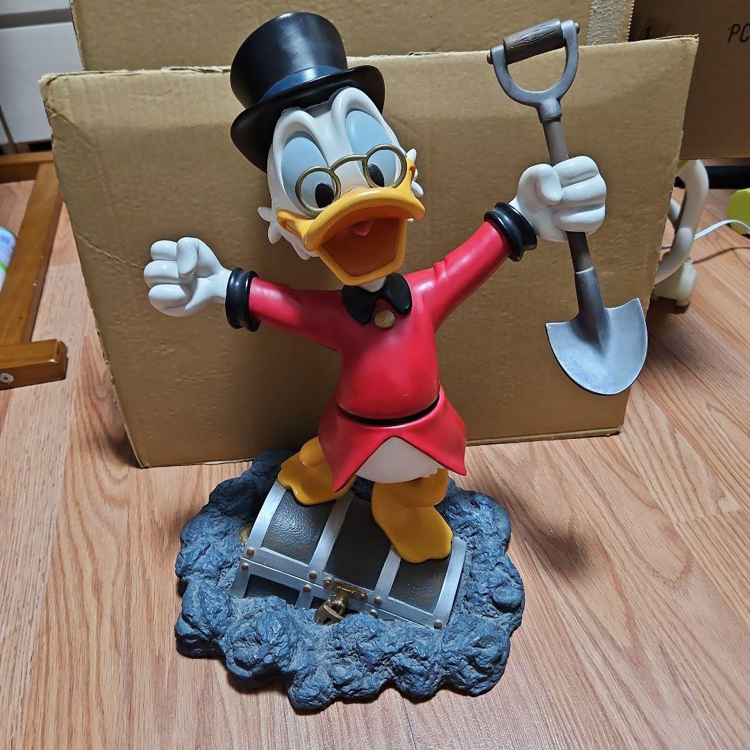 スクルージフィギュア　当時物　ディズニーストア限定品　ディズニー　スクルージ ディズニー・アフタヌーン』3.75インチ アクションフィギュア