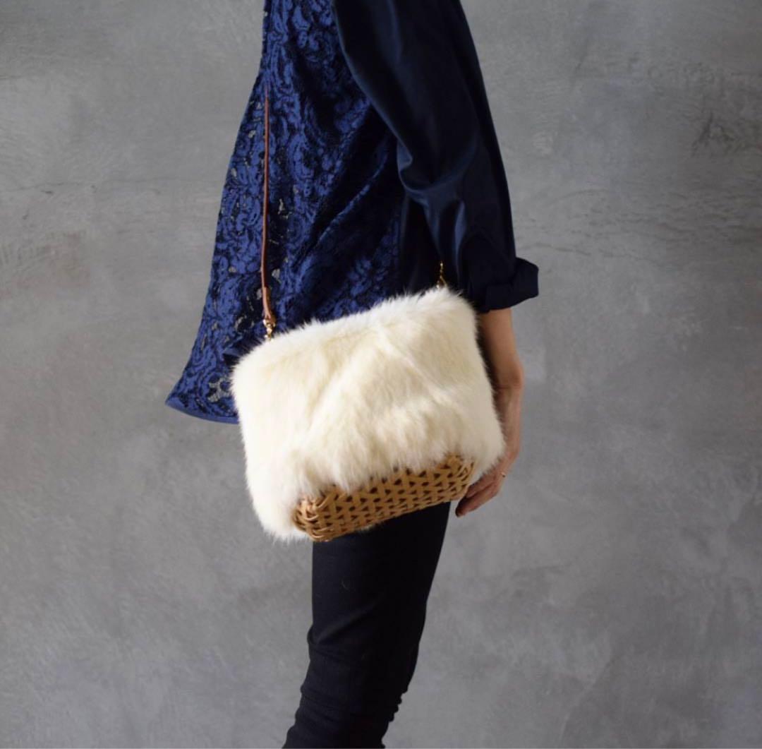 Crafty ラビットファー付き竹かごポシェット f79d3c6323047c330d2495fdad893d