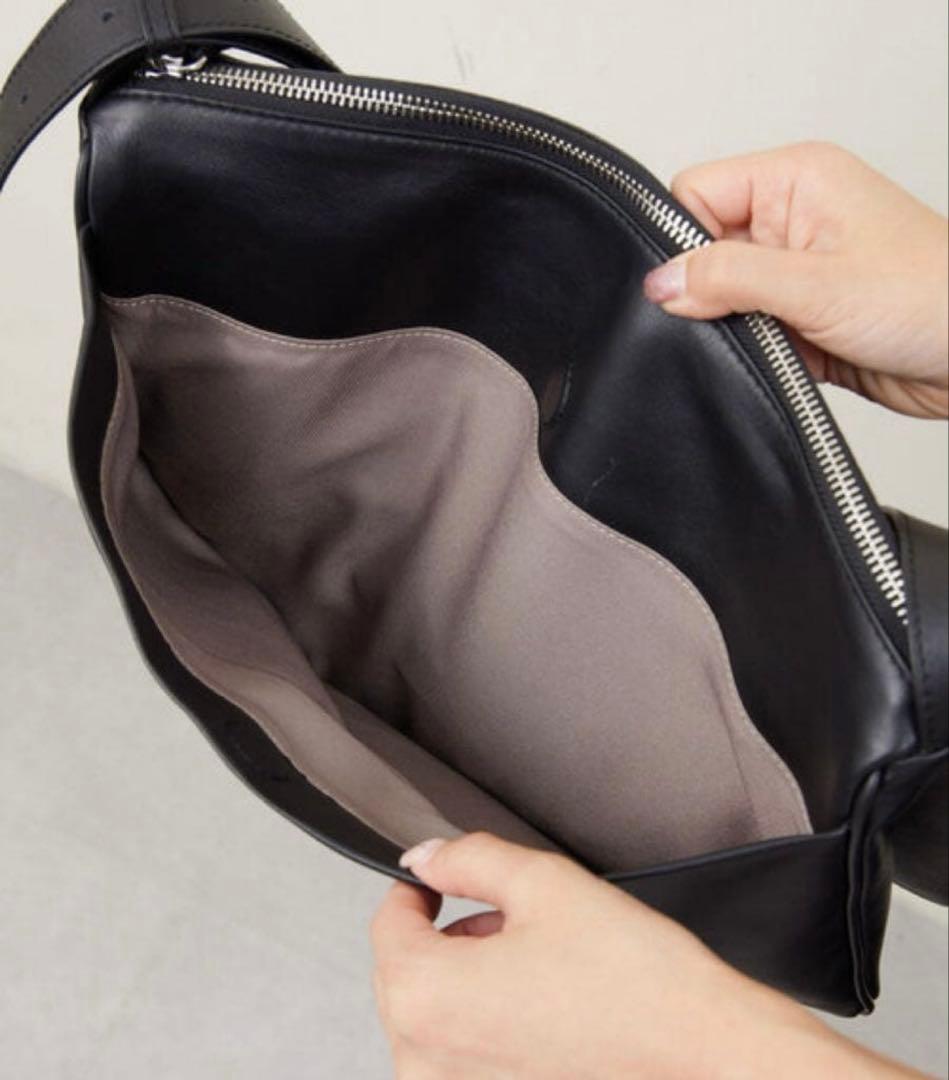 ear PAPILLONNER《牛革》パピヨネ　スワローマチショルダーバッグ