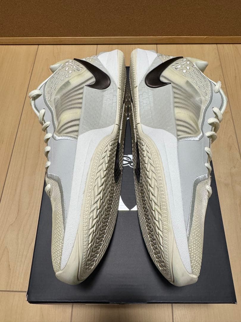 ナイキ サブリナ2 EP ココナッツミルク 27.0cm