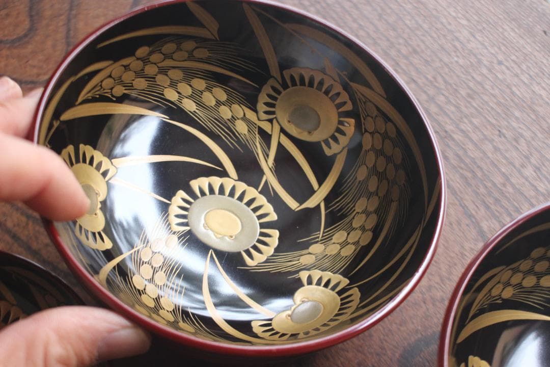 デッドストック！深みある糸目紅溜塗に極上稲穂福来雀蒔絵のお椀2