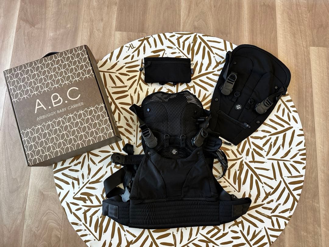 抱っこ紐 エアバギー AIRBUGGY(ブラック) - メルカリ