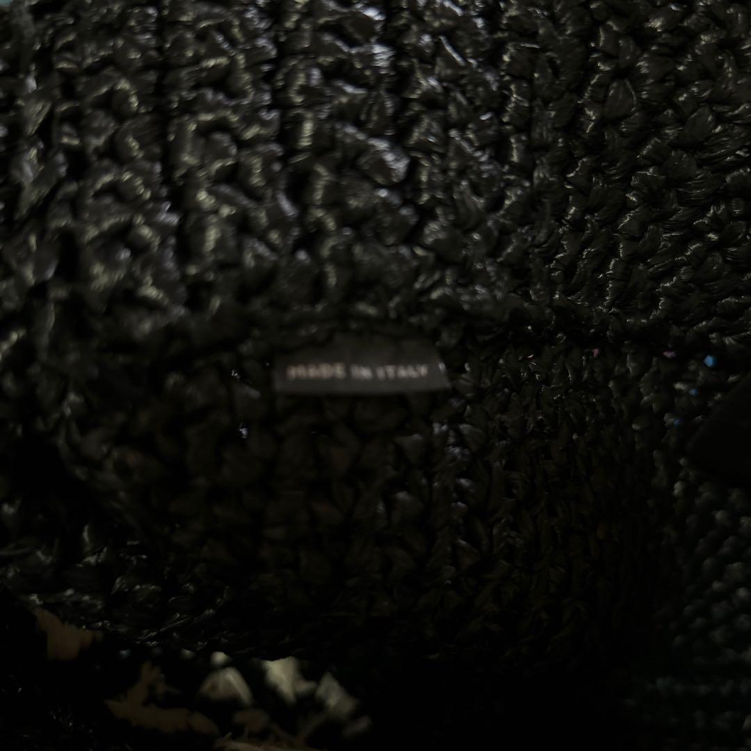 プラダ クロシェ スモールバッグ 持ち手に擦れや使用感あり - メルカリ