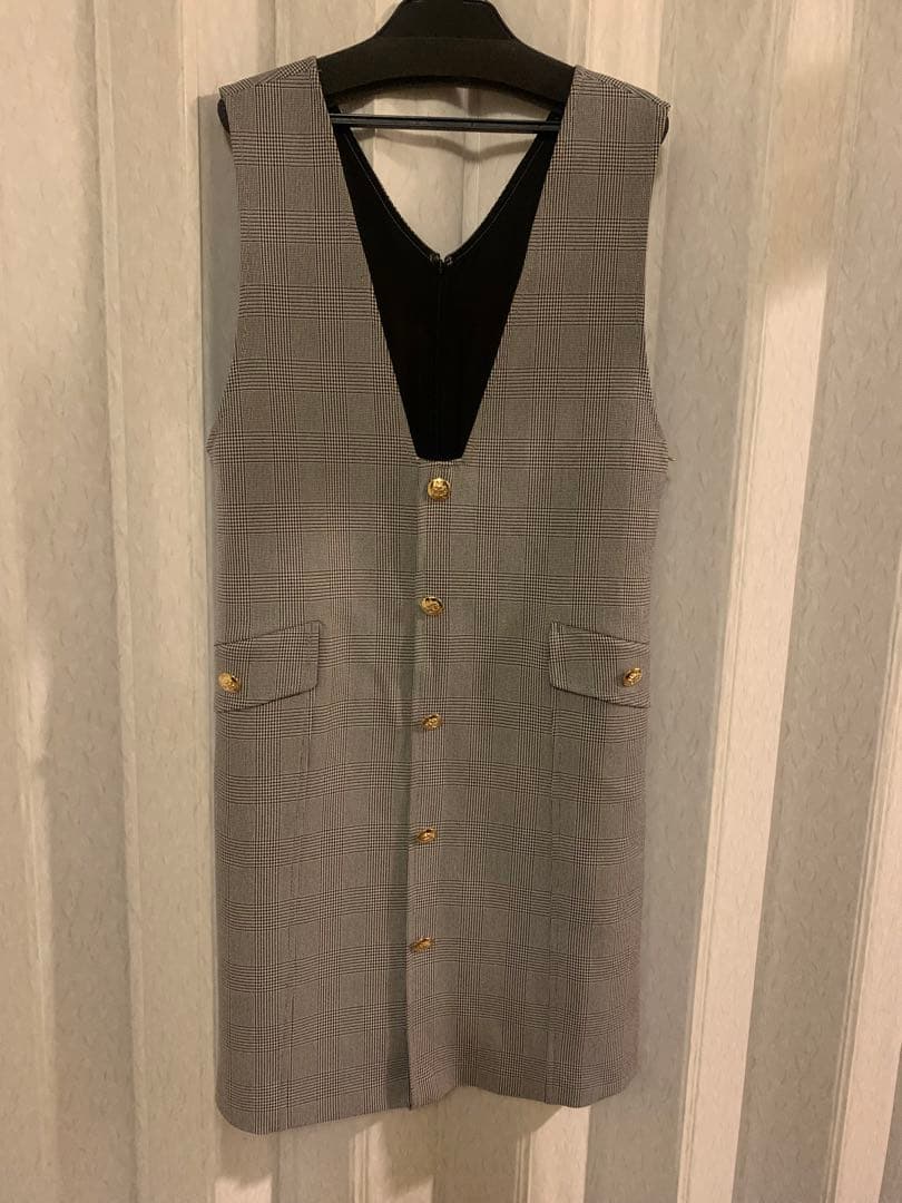 JUSGLITTY フロント釦ミニジャンスカ Mサイズ新品未使用 - メルカリ