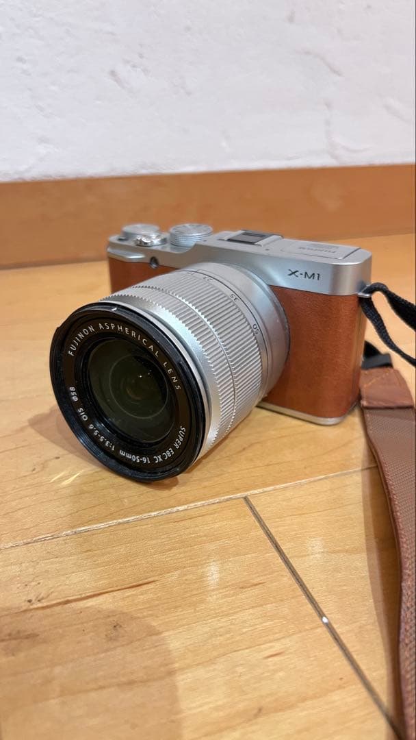 c*i様 Fujifilm X-M1 ミラーレス一眼カメラ FUJIFILM X-M1のカラバリ「ブラウン」 発売日が決定 - ITmedia NEWS