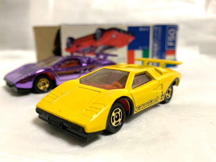 青箱トミカ ランボルギーニLP500S 二台セット 紫メッキ&黄色 - メルカリ