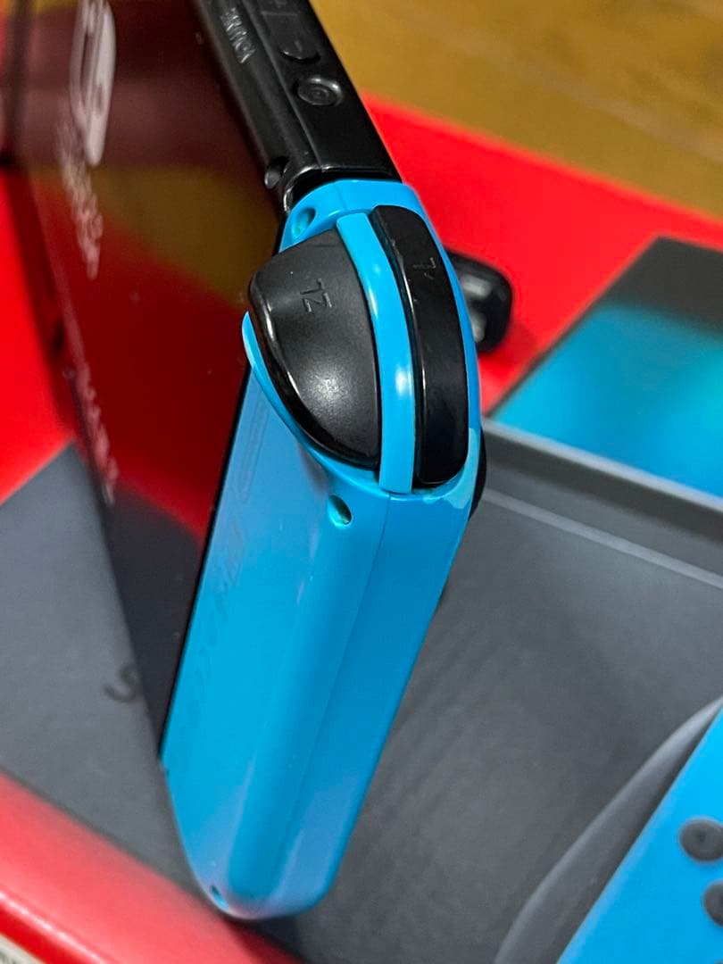 フィルム貼り済】⭐︎Nintendo Switchフルセット＆オマケグッズ有⭐︎