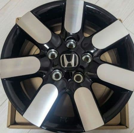 早いもの勝ち！】ホンダ フリードエアー 純正ホイール 新車外し 4本