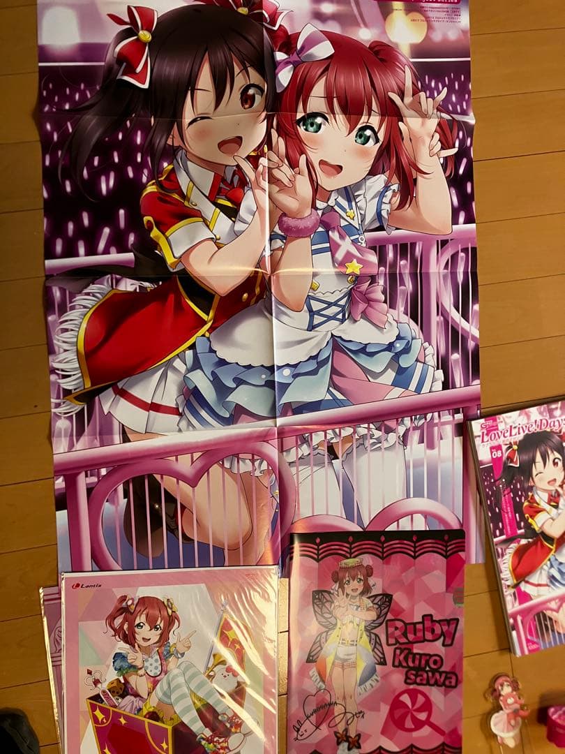 黒澤ルビィ グッズセット 缶バッジやポスター 、アクスタ - メルカリ