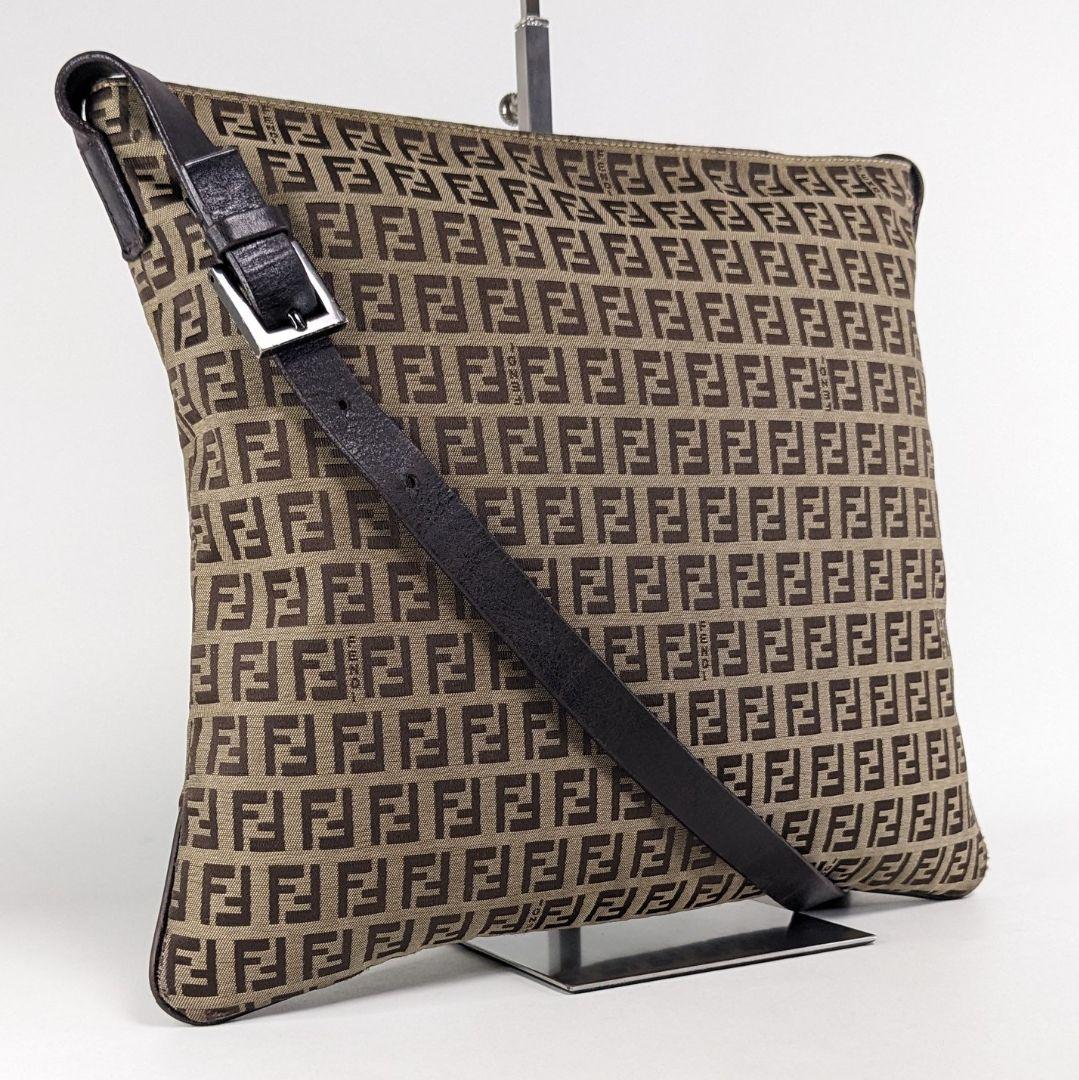 フェンディ ズッキーノ ズッカ ショルダーバッグ キャンバス レザー