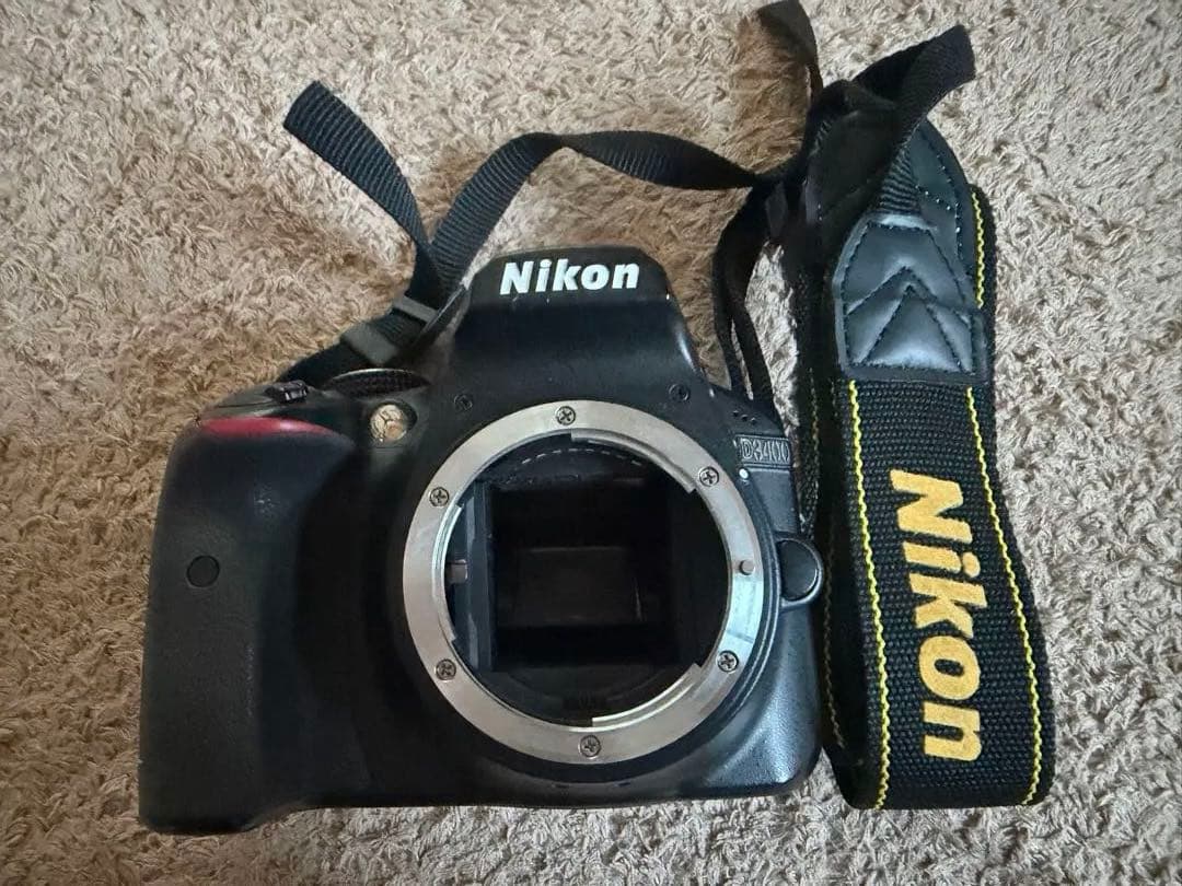 Nikon デジタル一眼レフカメラ 本体　ボディ ジャンク品 ☆ジャンク品☆ Nikon ニコン D5300 ボディ ショット数 9848回