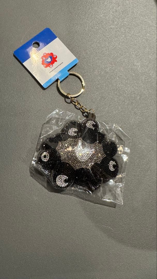 即日発送】ミャクミャク キーホルダー 黒ミャクミャク キラキラ 黒