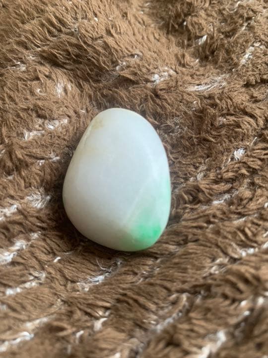 糸魚川翡翠・白翠翡翠Premium】特大美石 糸魚川翡翠 翡翠 白×翠 翡翠