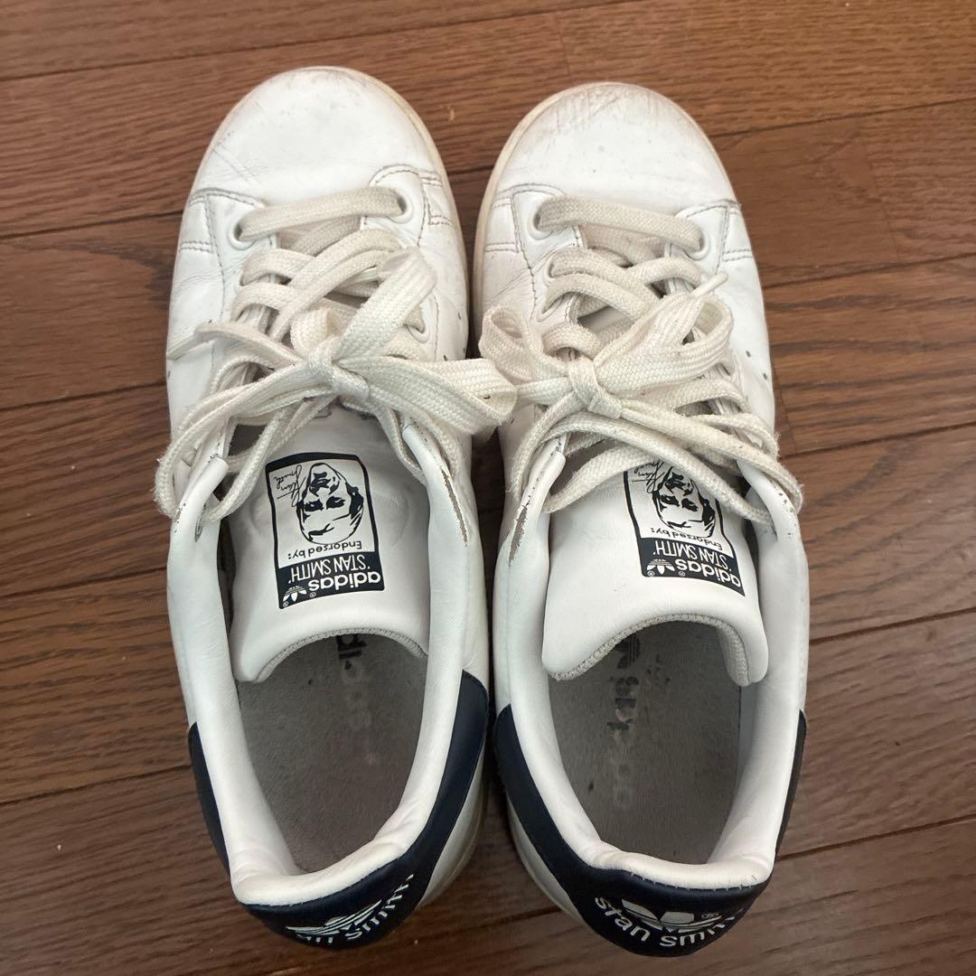 adidas Stan Smith ホワイト/ネイビー 23.5 - メルカリ