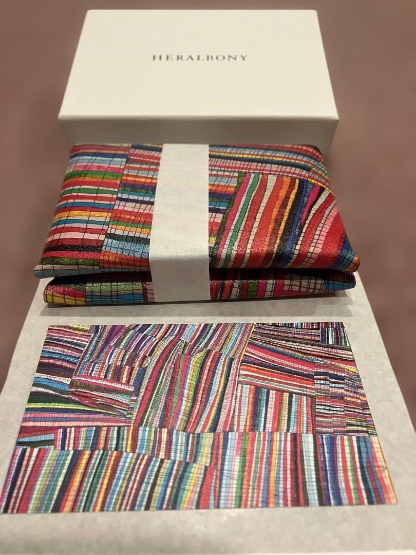 ヘラルボニー HERALBONY CARD CASE 名刺入れ 新品未使用 美品】ヘラルボニー HERALBONY CARD CASE 名刺入れ - メルカリ