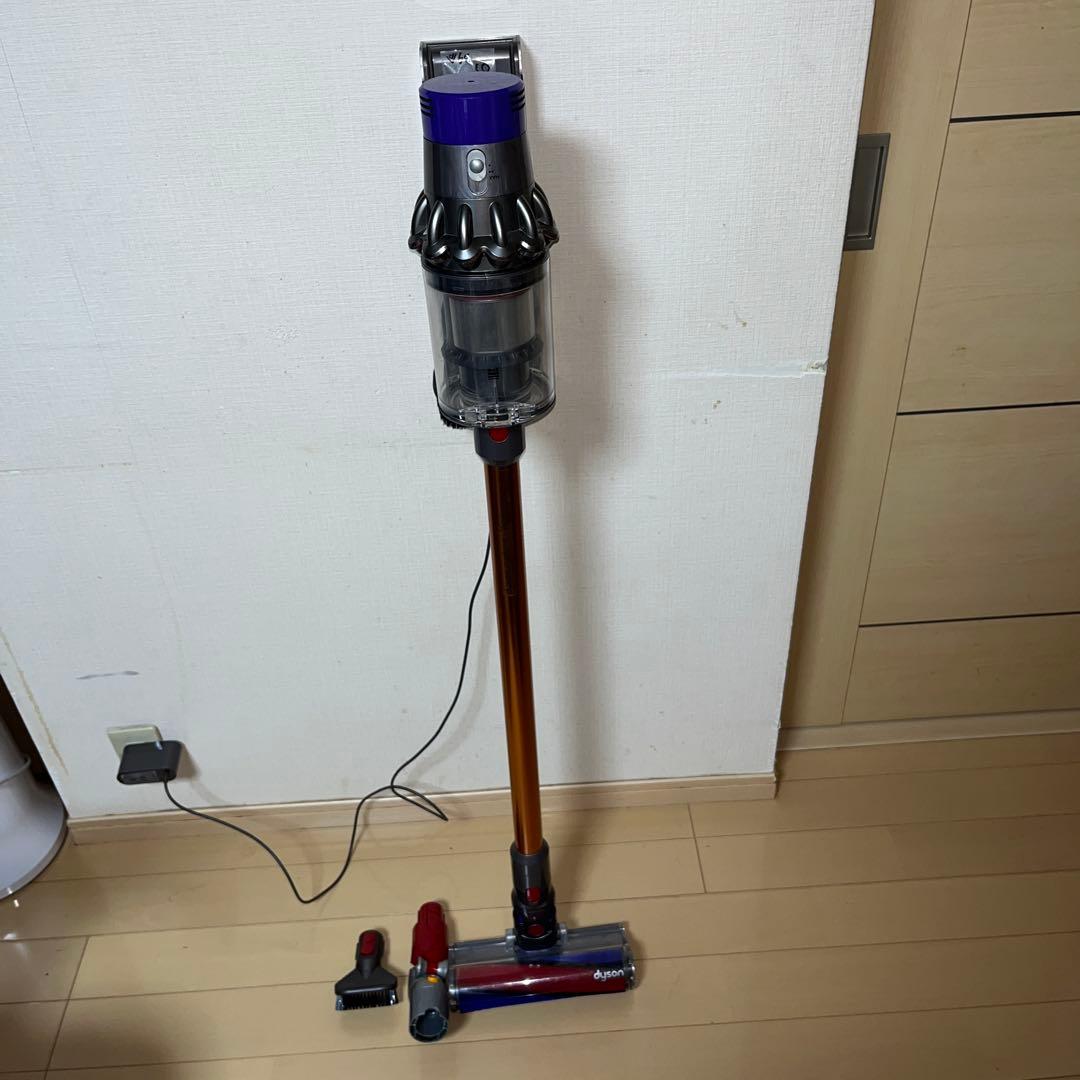 送料込 美品Dyson V10 コードレスクリーナー 充電器　ホルダー　ノズル 山崎実業 プレート Plate コードレスクリーナースタンド ホワイト 3559