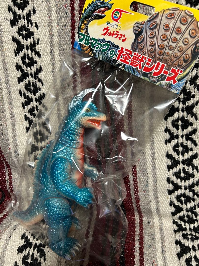 ブルマァクの怪獣シリーズ☆アーストロン Gカラー帰ってきた