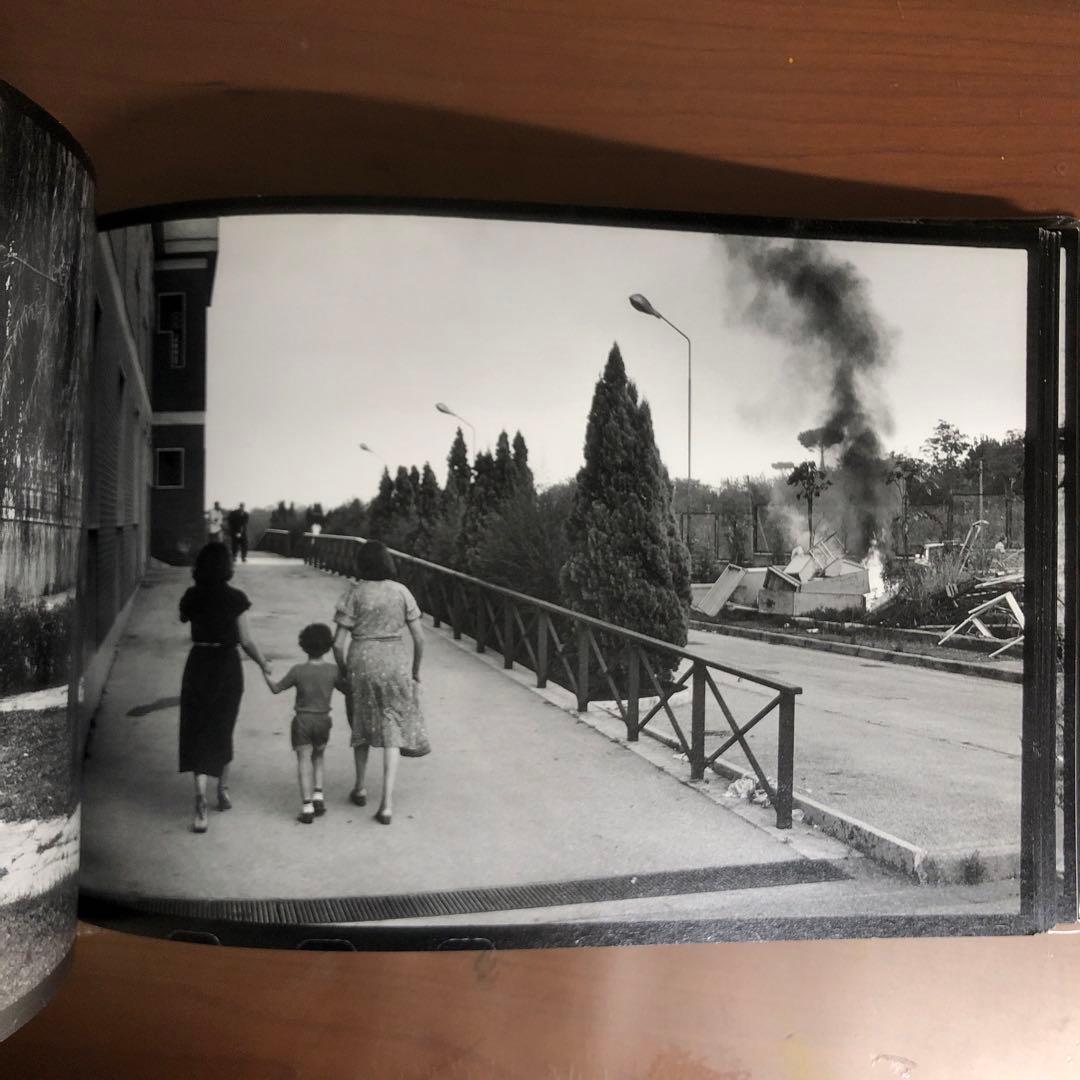 珍しい本) 初版 Raymond Depardon MANICOMIO 洋書 - メルカリ