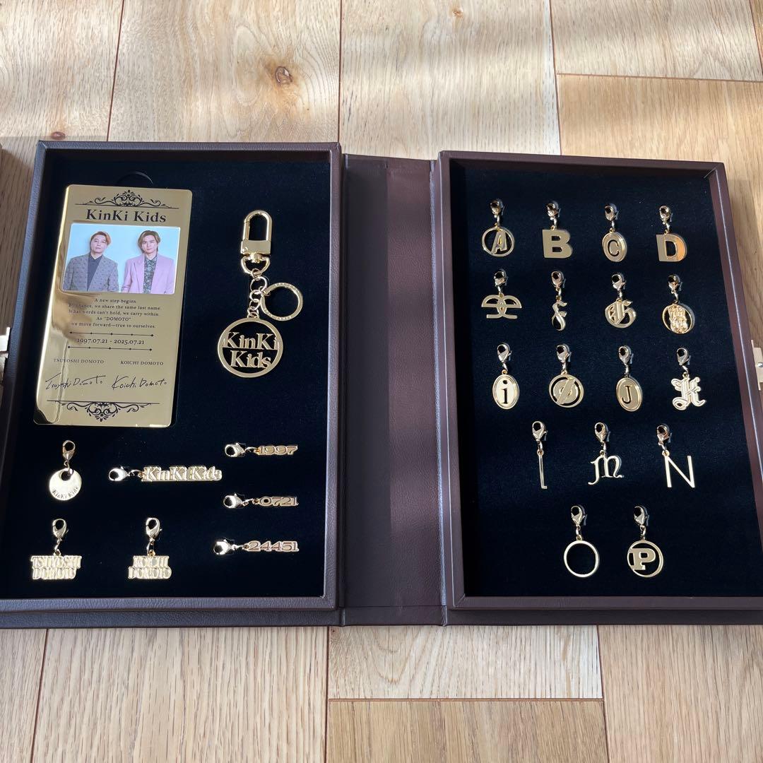 KinKi Kids 39Very much Blu-ray 受注生産BOX - メルカリ