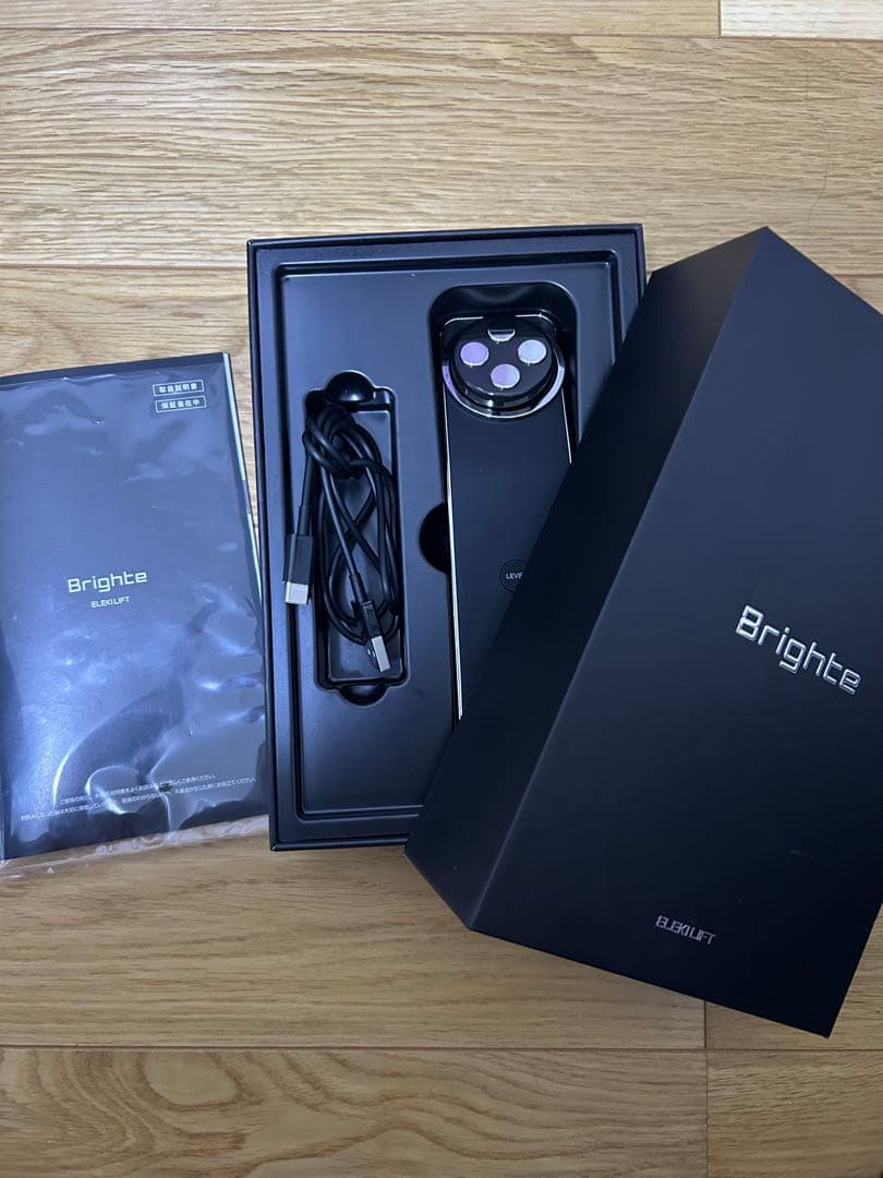 Brighte BULLET 美顔器 Amazon.co.jp: Brighte(ブライト) ELEKI LIFT (美顔器/EMS/フェイス
