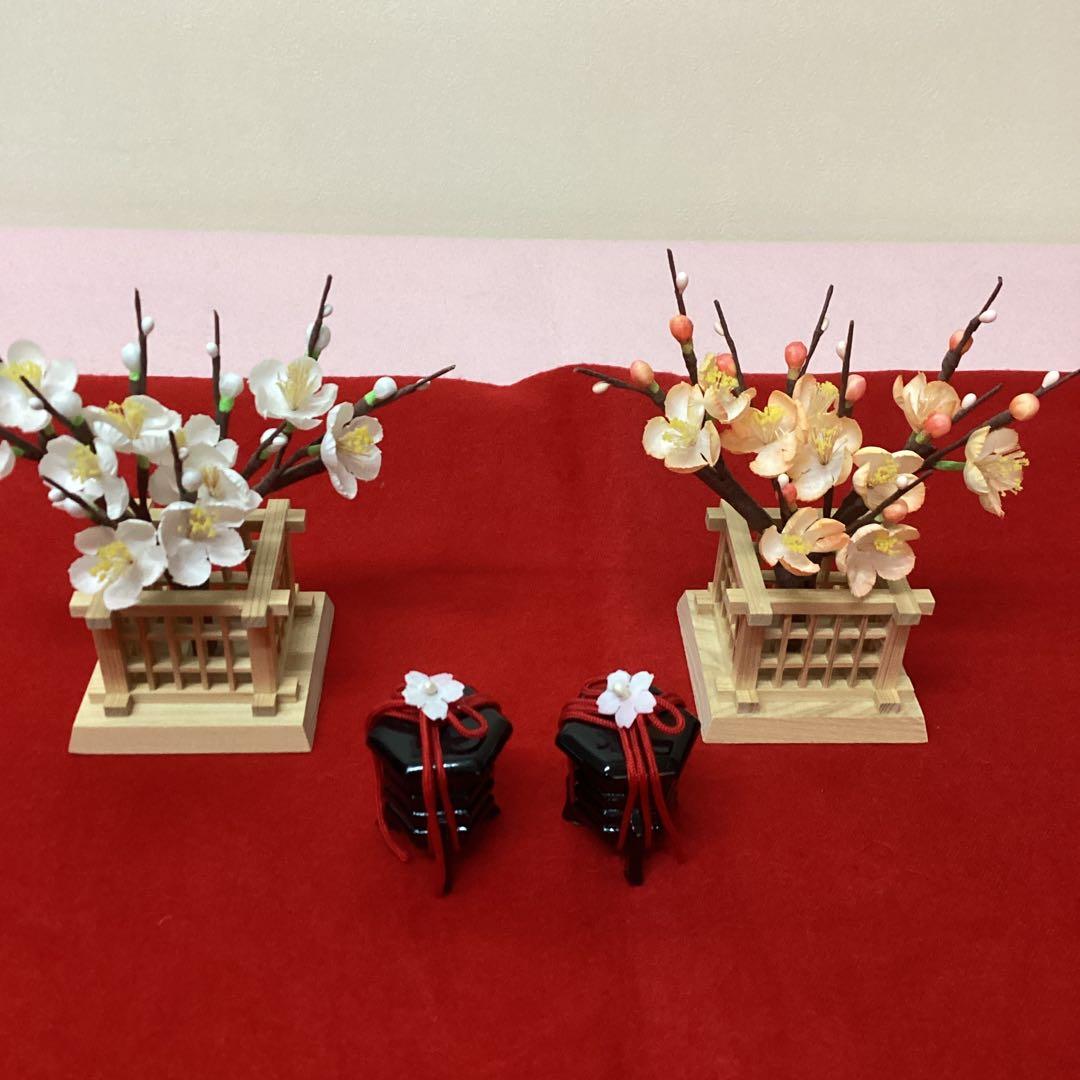 雛人形 親王 ぼんぼり 紅白梅 貝桶 中古品 親王台 毛せん付き - メルカリ
