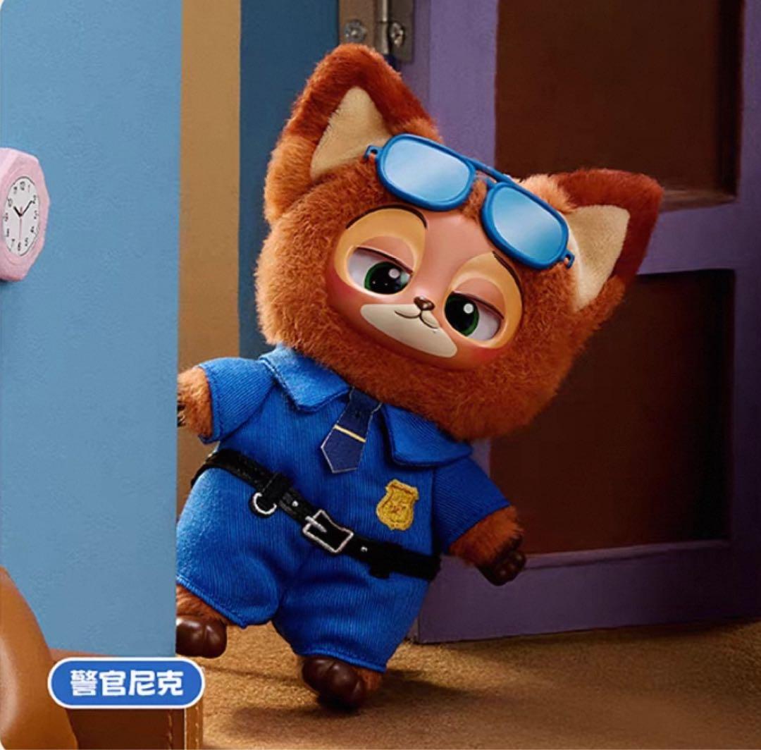 MINISO ズートピア ぬいぐるみペンダント Zootopia 警官ニック - メルカリ