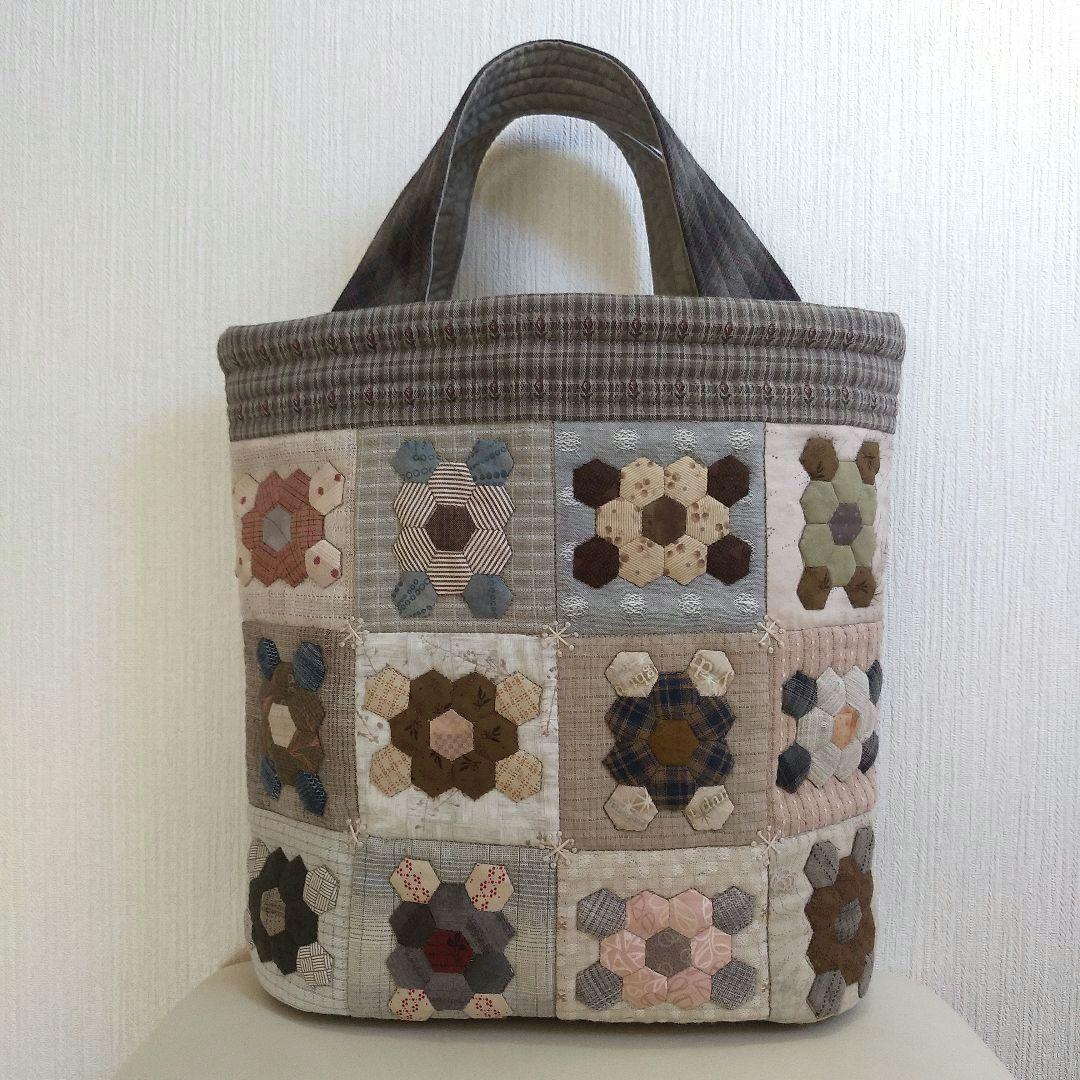 パッチワークキルトのトートバッグ（ハンドメイド） - メルカリ