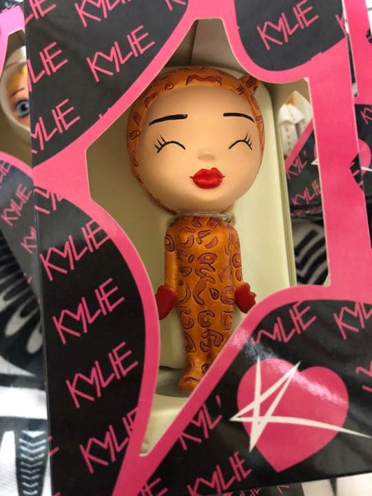 激レア 入手困難！カイリーミノーグ フィギュア4体セット