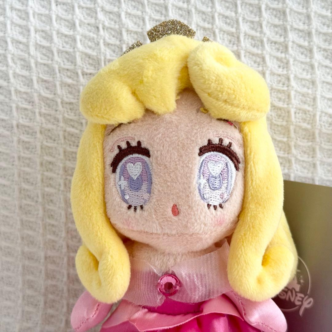 ディズニーストア TINY オーロラ姫 ぬいぐるみキーチェーン - メルカリ