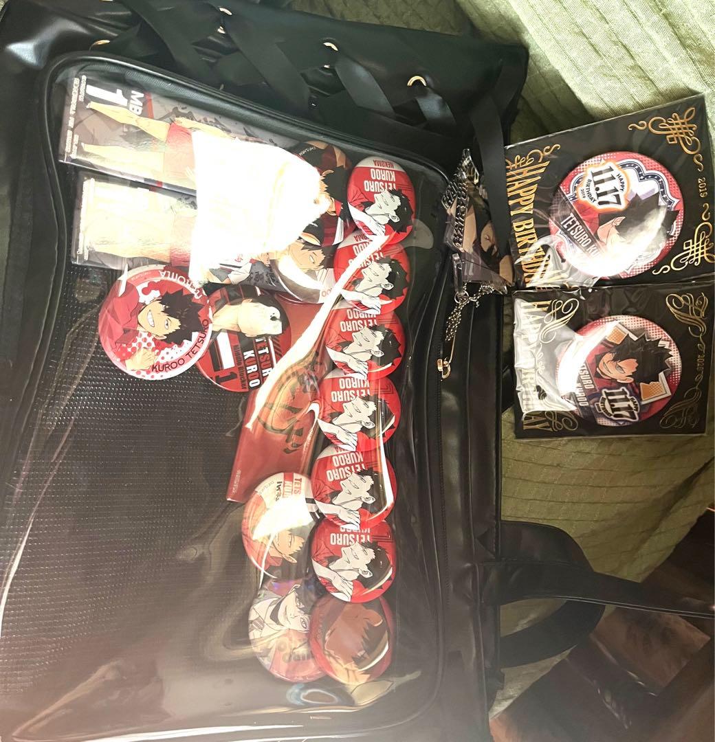 ハイキュー 黒尾鉄郎痛バッグ缶バッジ、キーホルダー込み - メルカリ