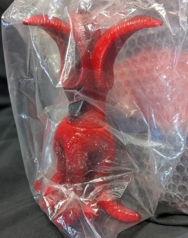 バイラス（日東復刻・マルサン）未開封ソフビフィギュア＋書籍「ガメラ