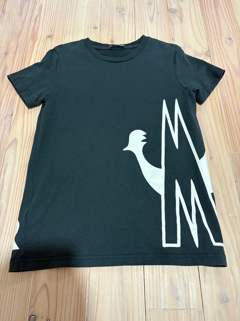 MONCLER ブラック Tシャツ(キッズ) Moncler Enfant logo-print T-shirt | Black | FARFETCH