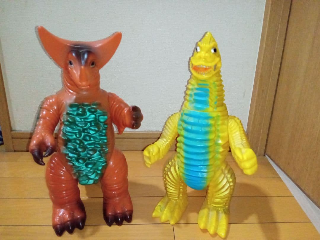 ジャイアントレッドキング、ゴモラ　セット　ブルマァク　再販　ソフビ 9月14日(土)より販売開始】【ブルマァク】レッドキング/ゴモラ(レトロ