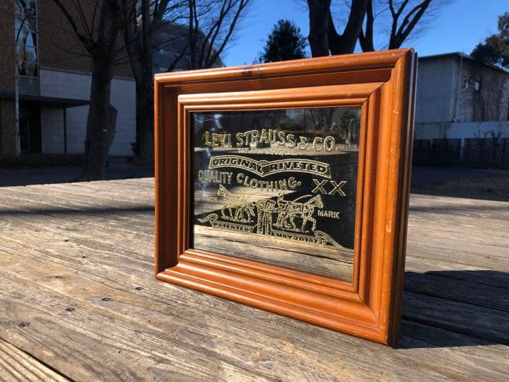 コレクター向け】リーバイス パブミラー 1973年製オリジナル - メルカリ