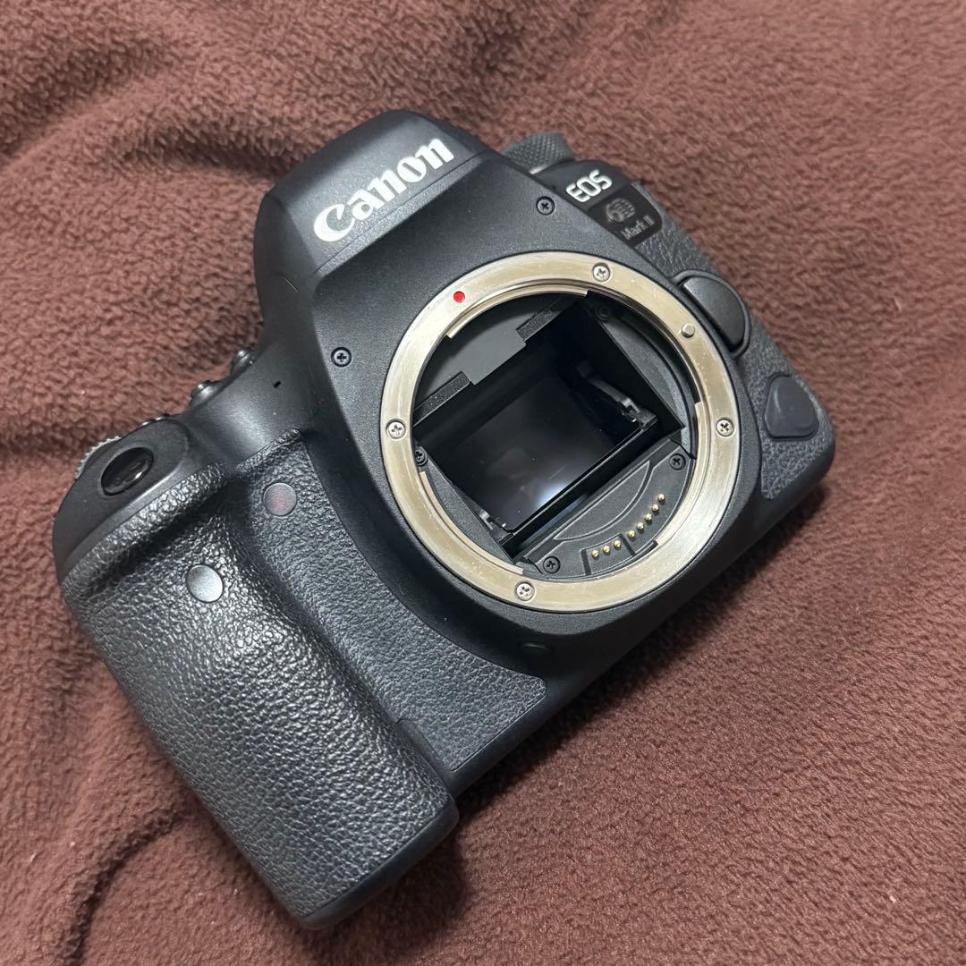 Canon EOS 6Dmark2 フルサイズカメラボディ 箱付きフルセット