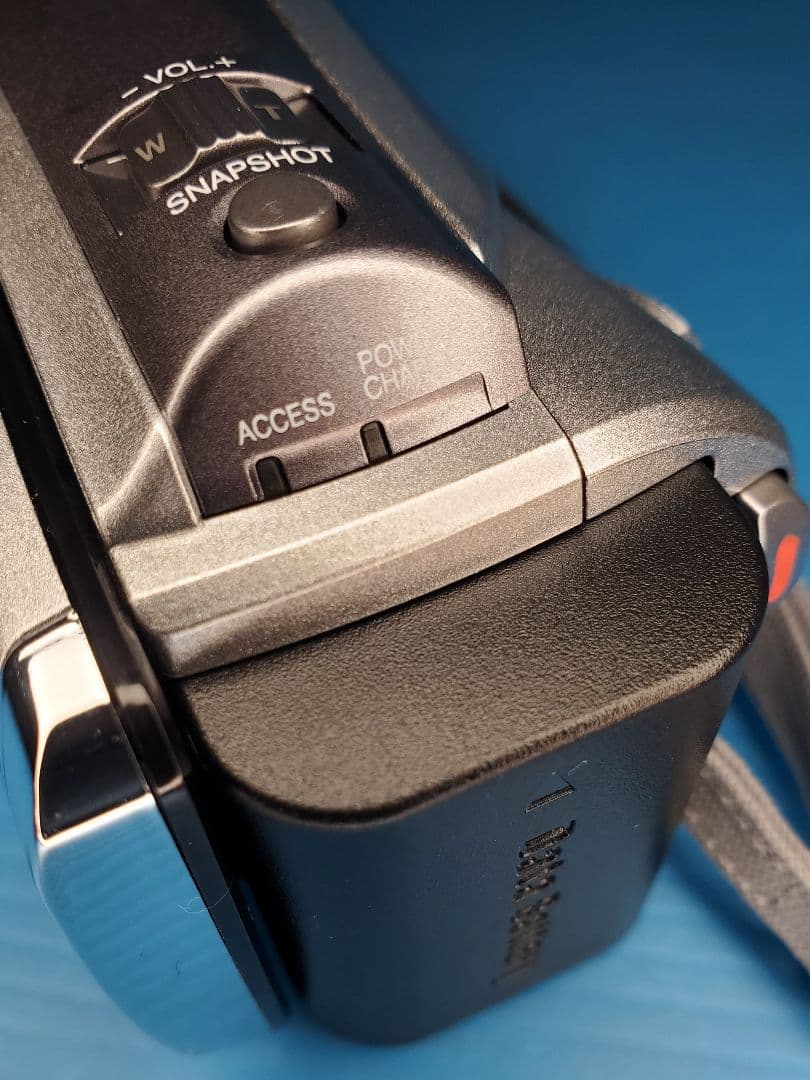 美品 JVC Everio GZ-HM33-S 純正バッテリー×2個 - メルカリ