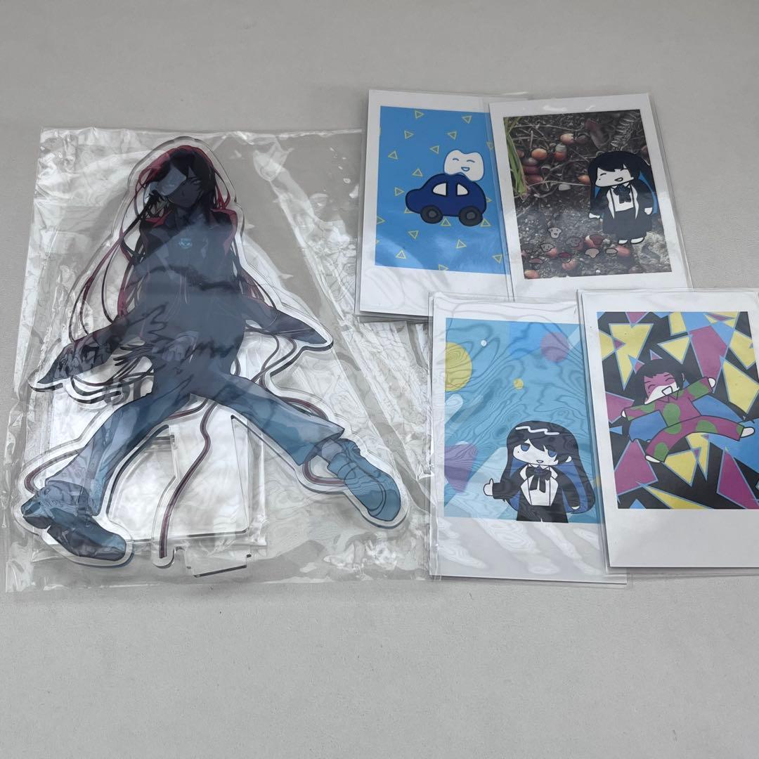 Ado 心臓 アクリルスタンド チェキ風トレーディングカード - メルカリ