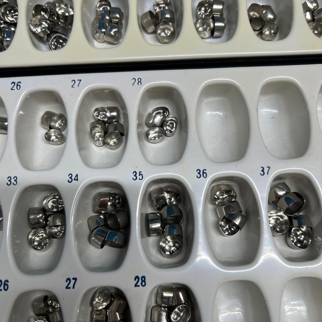 歯科技工 サンキン 乳歯冠 上下 です。の通販はau PAY マーケット