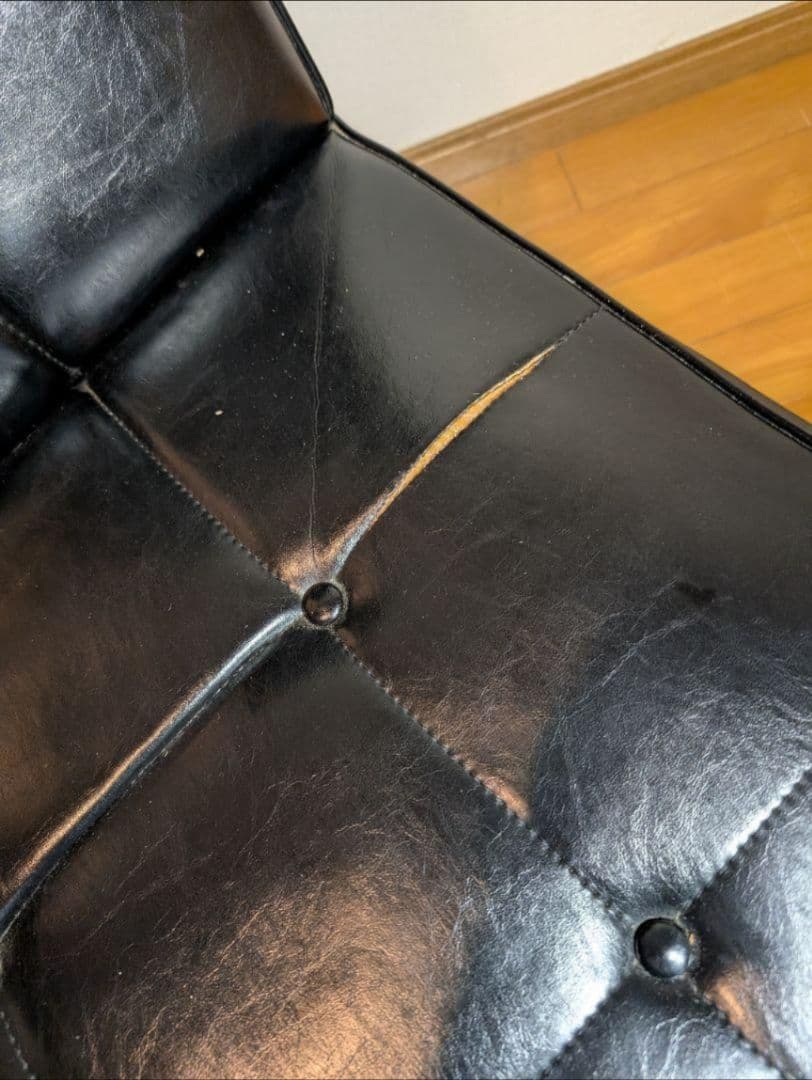 《送料込》カリモク Kチェア 右 スタンダードブラック 1シーター ソファ椅子