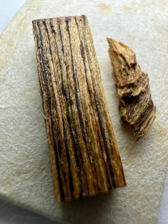 古渡命銘木 百八十種名香　伽羅　銘【龍頭】0.195g 香木/お香/沈香/伽羅